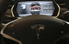 Tesla hissedarları Musk’ın 56 milyar dolarlık maaşına karar verecek